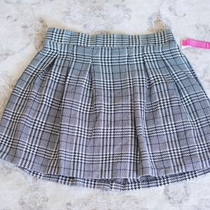 Hounds Tooth Tweed Skirt